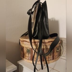 Rare Victoria Napoli Genuine Leather MadeIn Italy Handbag Shoulder/Crossbody Bag